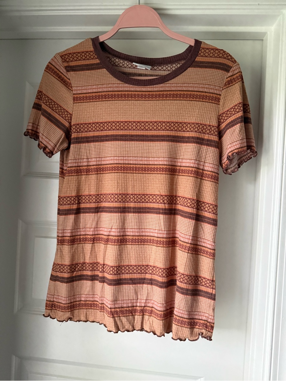 LuLaRoe Kelly Fitted Crewneck in Brown Stripe - Medium